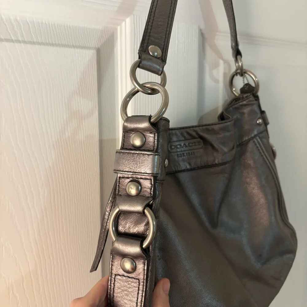 Coach Zoe Hobo Bag - Picture 3 of 5